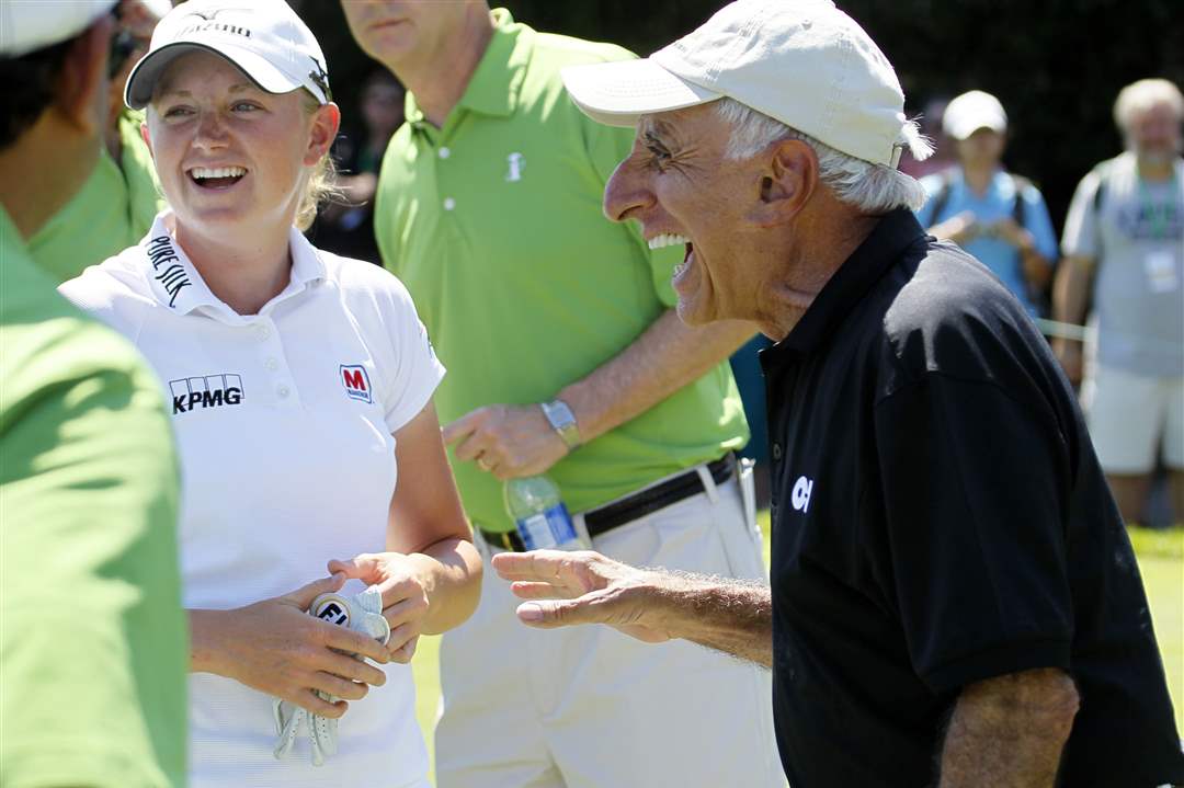 Golfer-Stacy-Lewis-left-and-Jamie-Farr