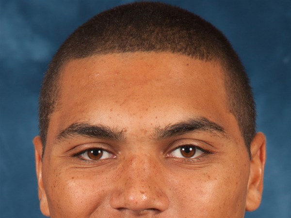 Chris Wormley Has Successful Surgery to Repair Torn ACL