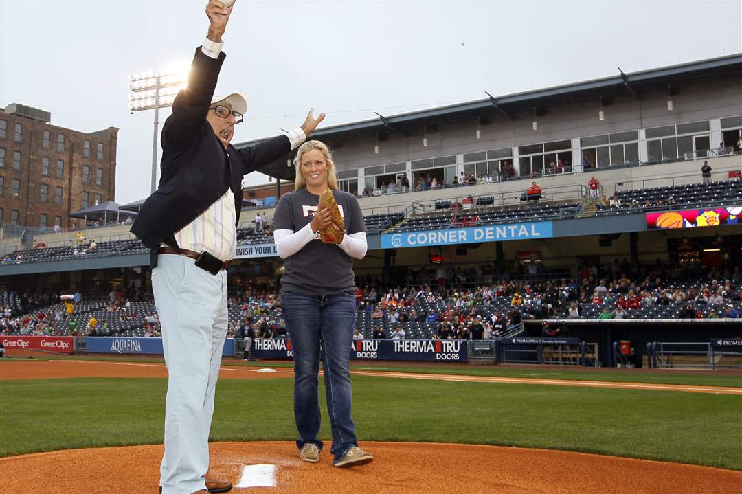 Mud-Hens-Jamie-Farr-Brittany-Linciome