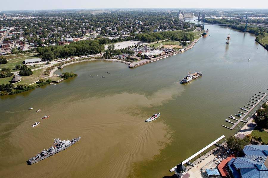 niagara-mobile-bay-hurricane-up-river