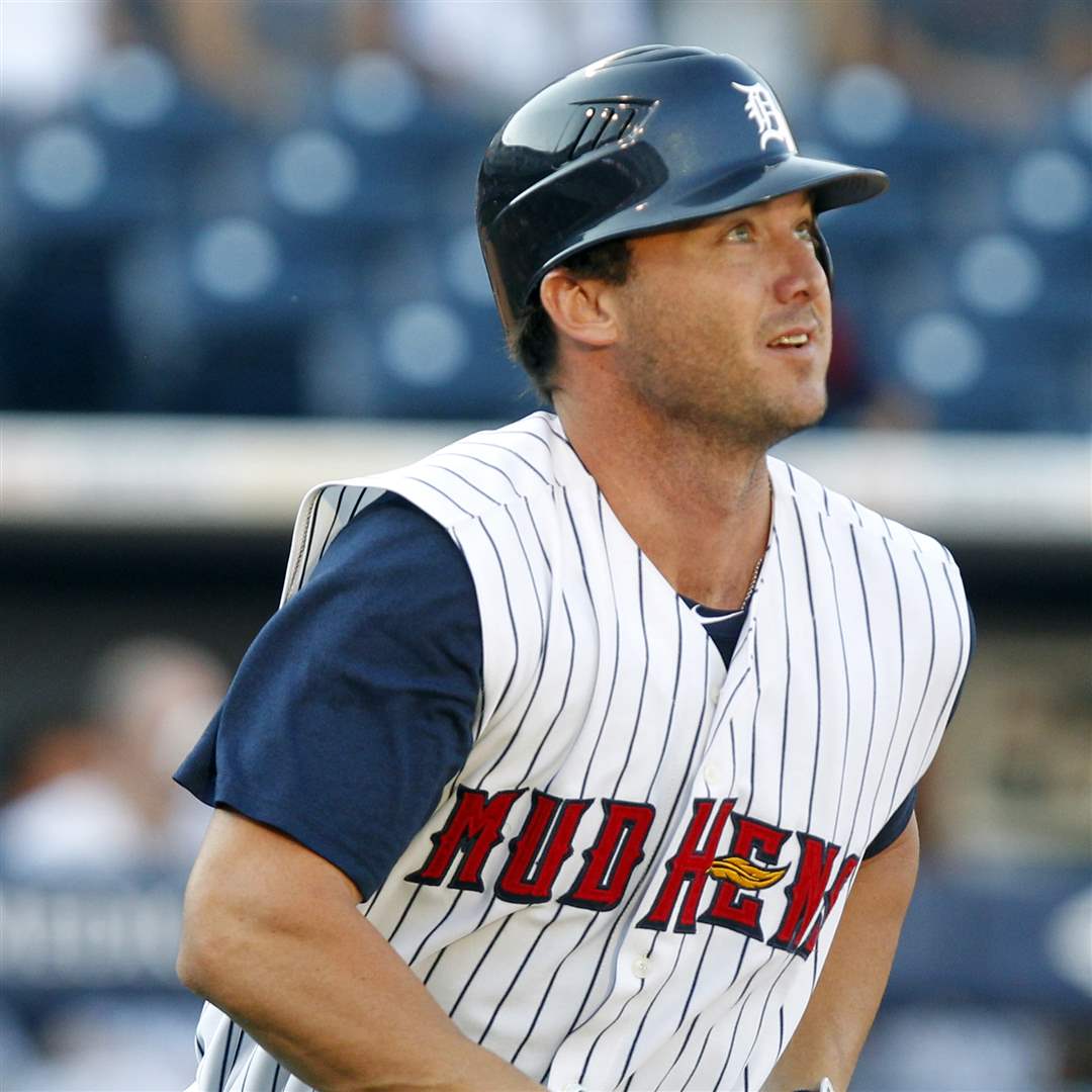 Toledo-Mud-Hens-second-baseman-Ryan-Rayburn