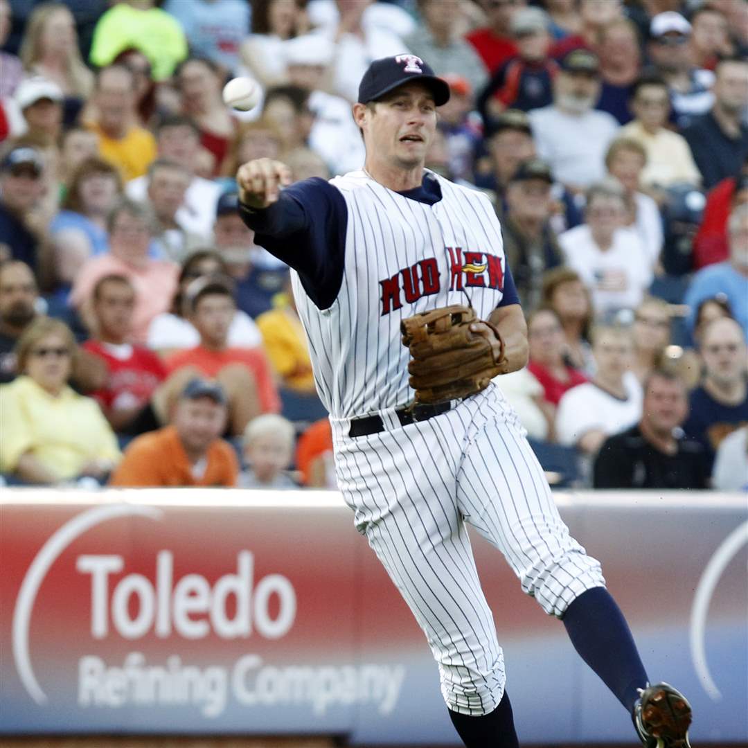 Toledo-Mud-Hens-third-baseman-Don-Kelly-1