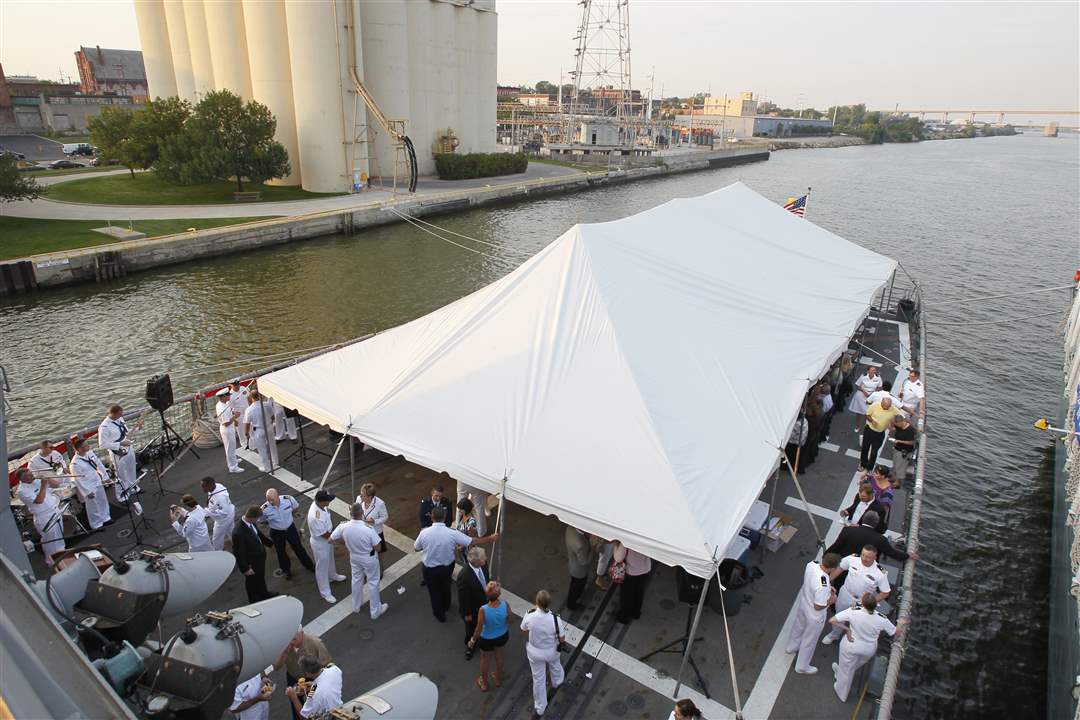 Navy-Week-De-Wert-tent