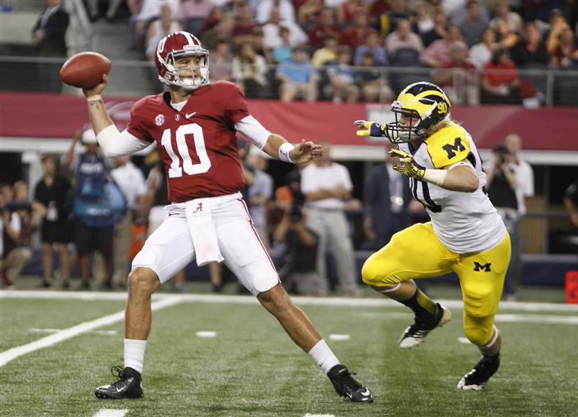 Alabama-quarterback-A-J-McCarron-delivers-a-pass