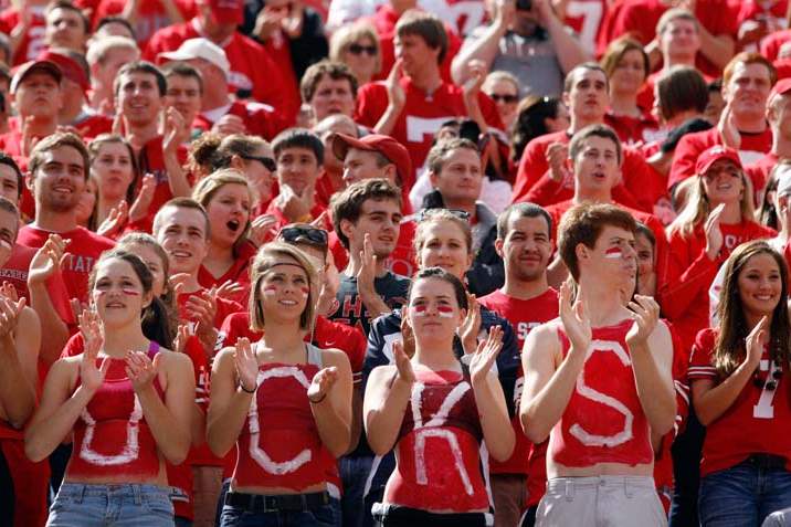 Ohio-State-fans-cheer-during-a-game