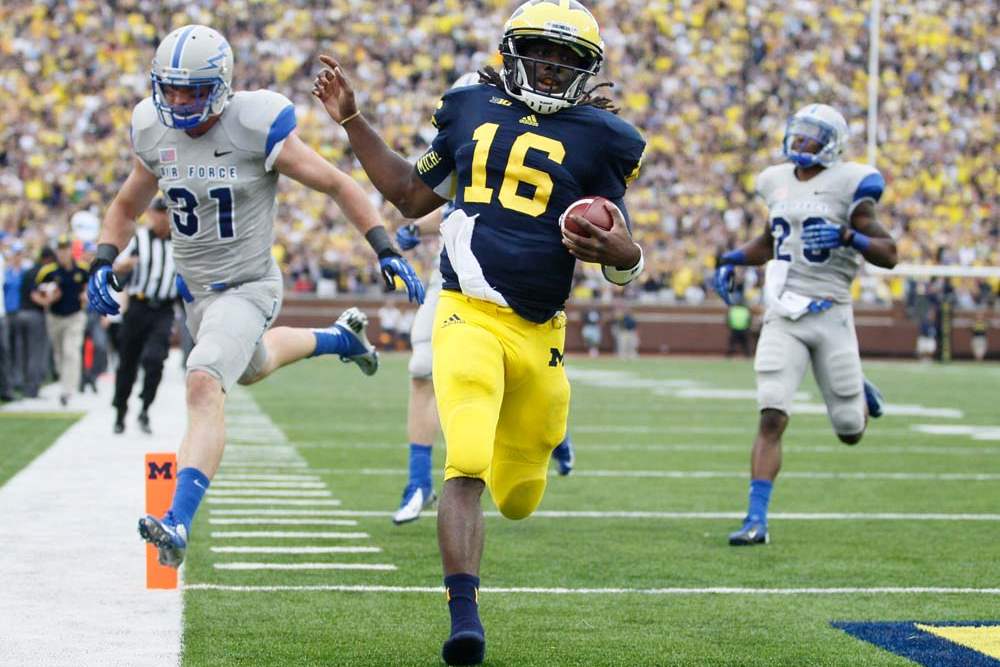 University-of-Michigan-player-Denard-Robinson