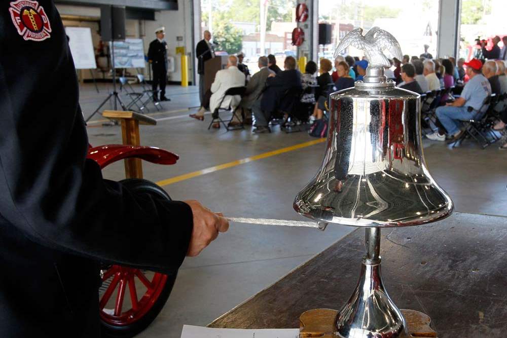 Firefighter-James-Ferguson-rings-the-bell