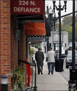 Storefronts line the main strip of downtown Archbold.
The Fulton County village has a small-town feel, but is also
home to major industry such as Sauder Woodworking, Con-
Agra Foods, and Frozen Specialties.