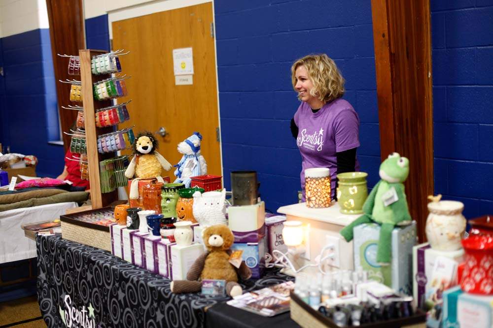 Sylvania-church-bazaar-Scentsy-dealer