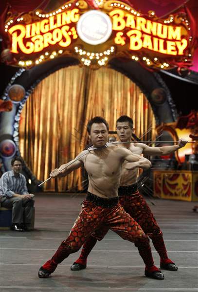 Chinese-circus-Sun-and-Qin