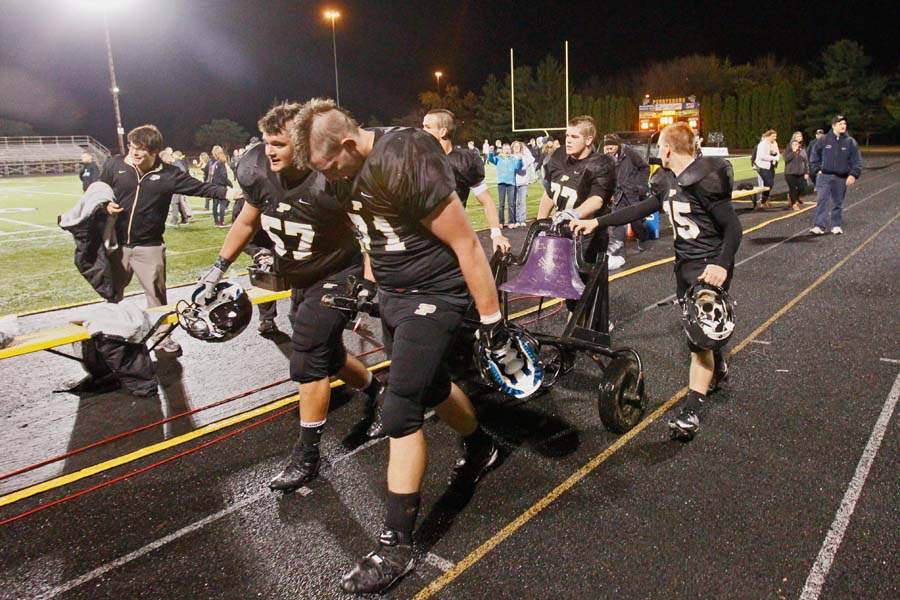 SPT-nllfootball27p-pburg-players-bell