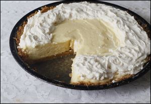 Limoncello Mousse Pie