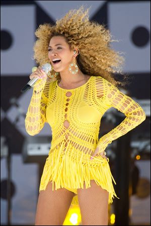 Beyonce performs on ABCs 