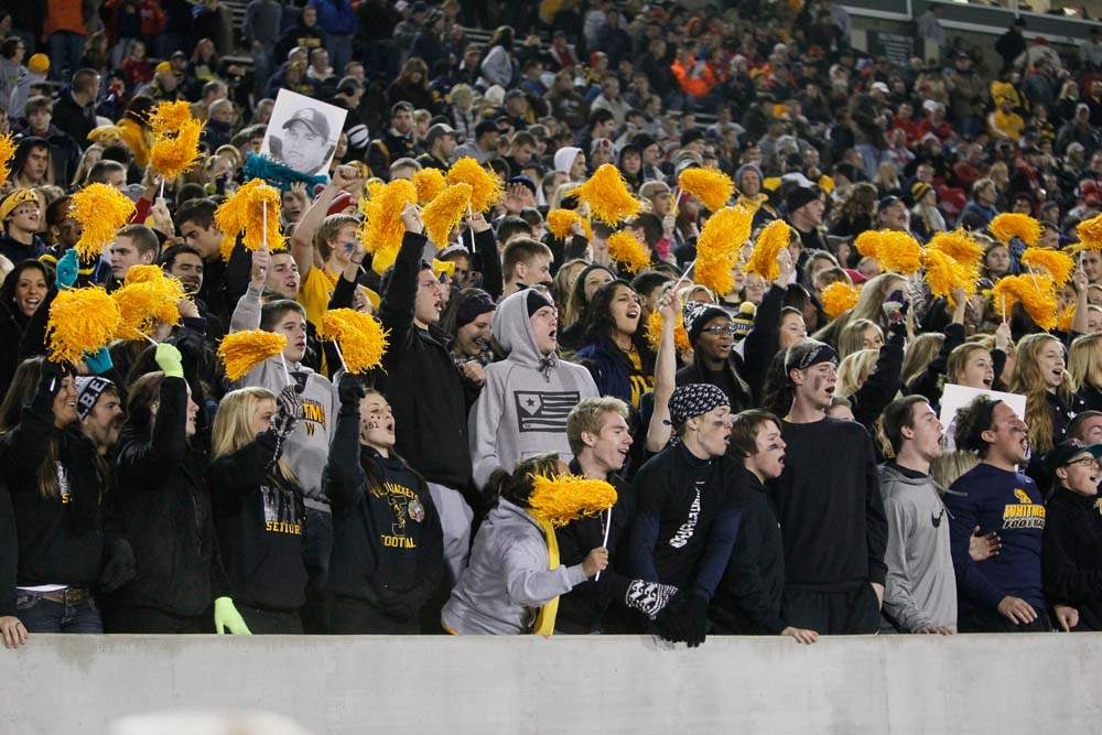 Whitmer-at-state-Panthers-fans