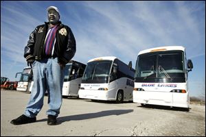 Michael Huggins has contracted with Blue Lakes Bus Co. for four buses to take area residents to Washington to witness the second inuaguration of President Obama next month.