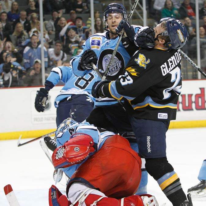 Walleye-Icemen-Luke-Glendening