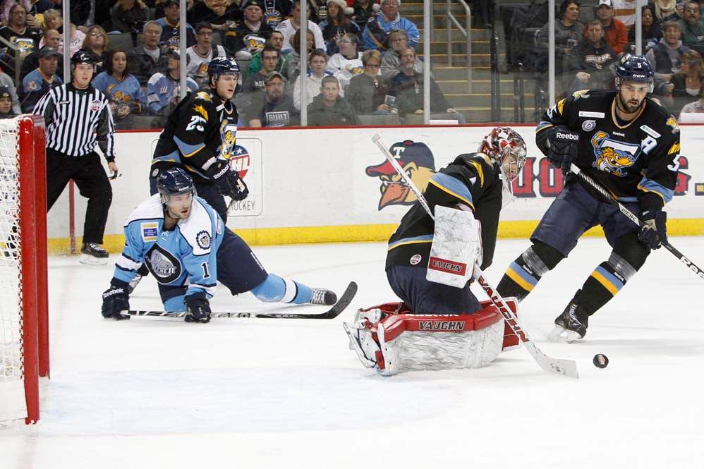 Walleye-Icemen-blocked-shot