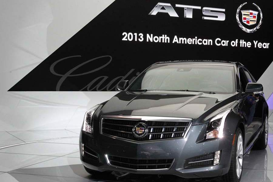 BIZ-AutoShow15p-cadillac-ats