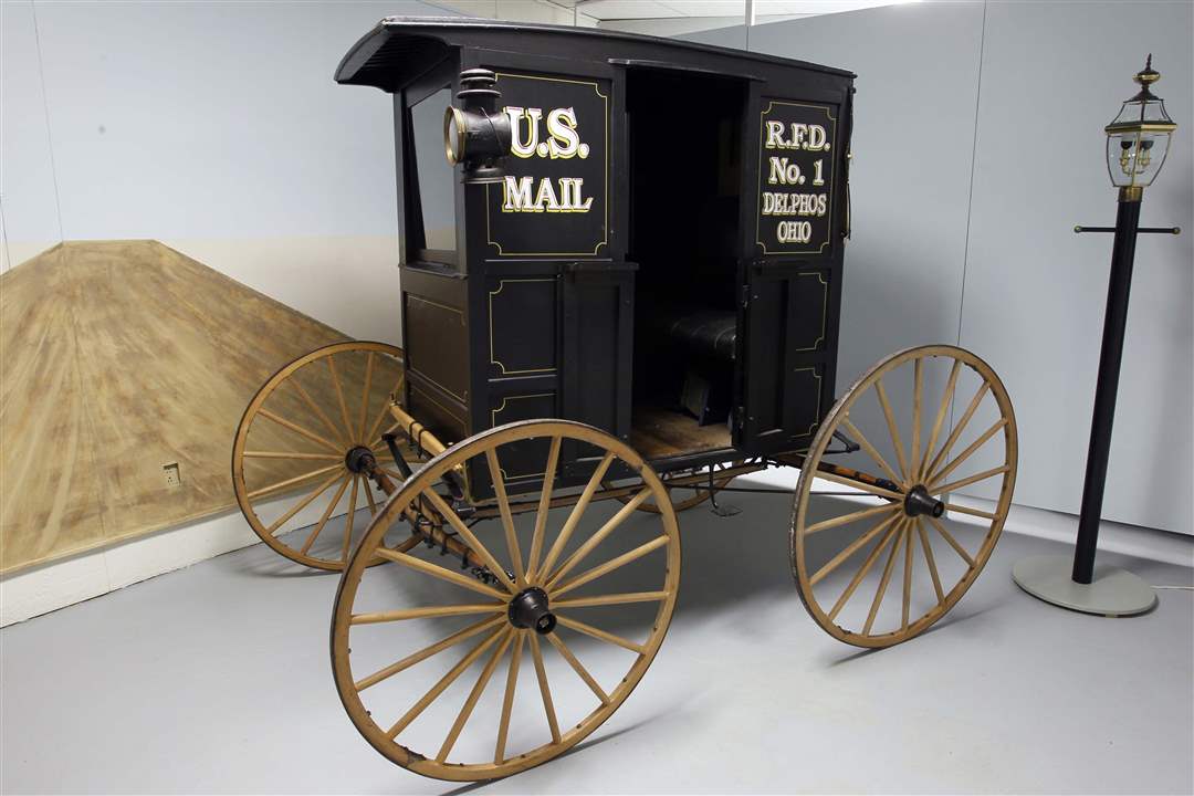 Postal-history-mail-coach