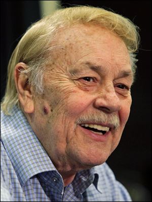 Jerry Buss 