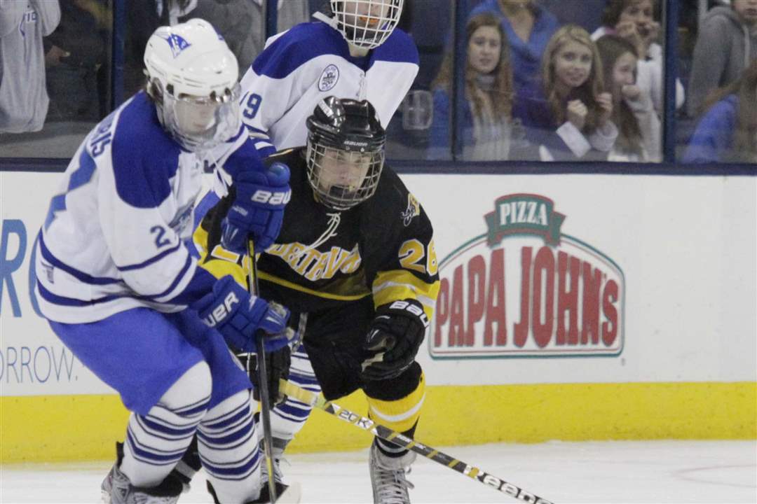 State-hockey-semis-Ian-Clement