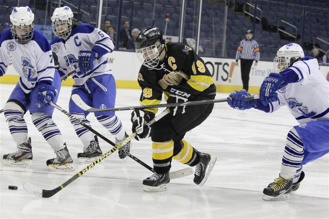 State-hockey-semis-Zander-Pryor