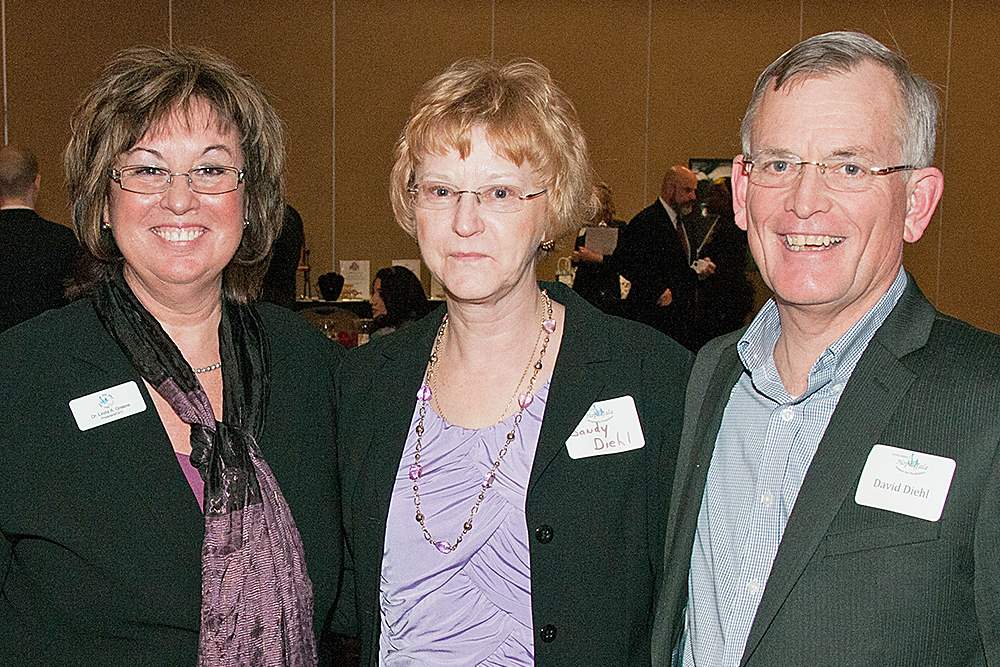 Linda-Greene-with-Sandy-Diehl-and-her-husband-David