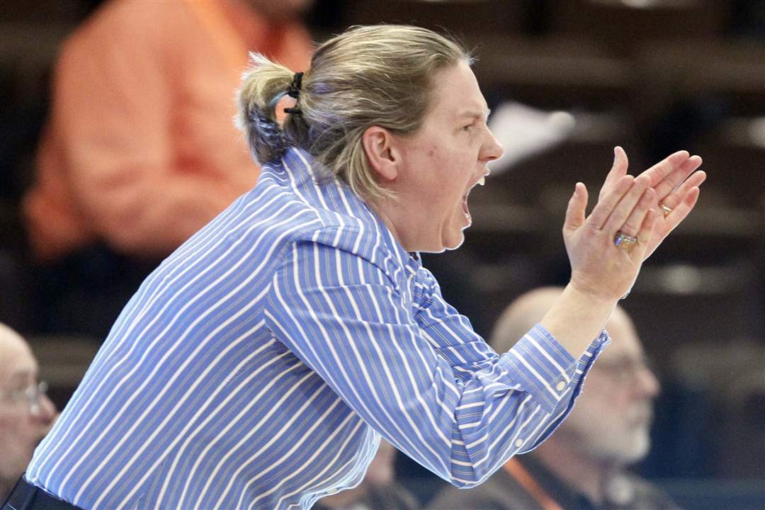 BGSU-DU-Coach-Roos