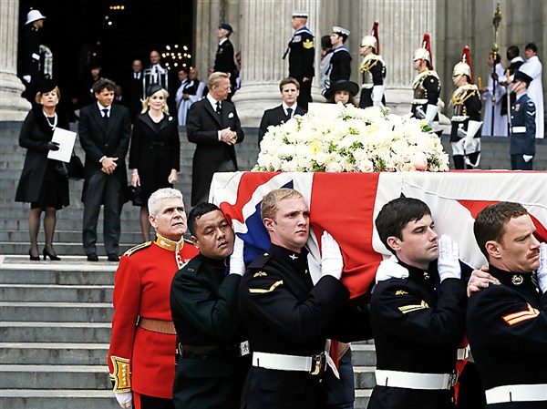 Life In Bustling London Pauses To Remember Life Of Former Prime Minister Thatcher The Blade