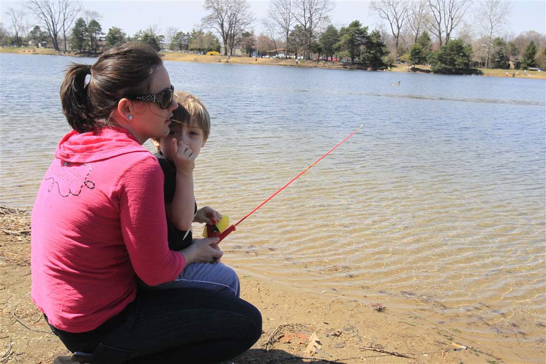 Olander-fishing-Nichole-Maidens