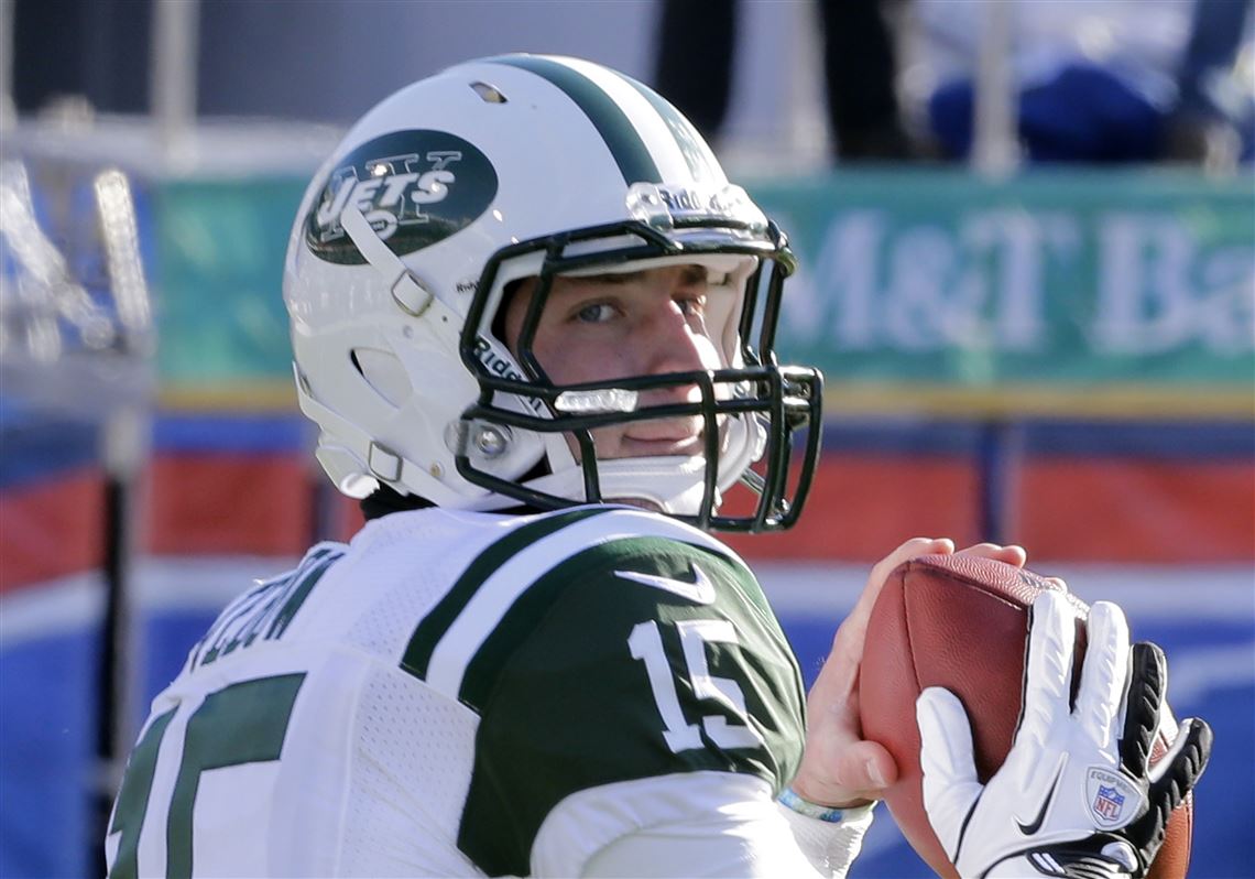 New York Jets trade two draft picks for Tim Tebow 