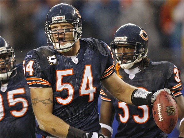 With Brian Urlacher retiring, Chicago Bears turn to Jonathan