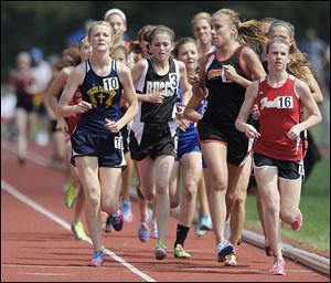 Northview's Janelle Noe competes took fourth in the 300 hurdles and set a personal record of 44.42.