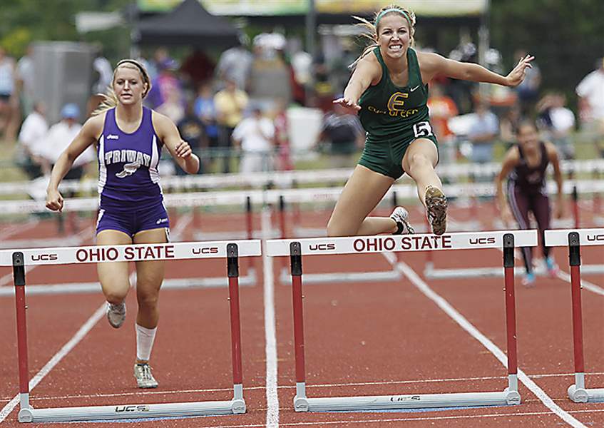 Evergreen-s-Carly-Truckor-wins-the-300-meter-hurdles-in-the-girls