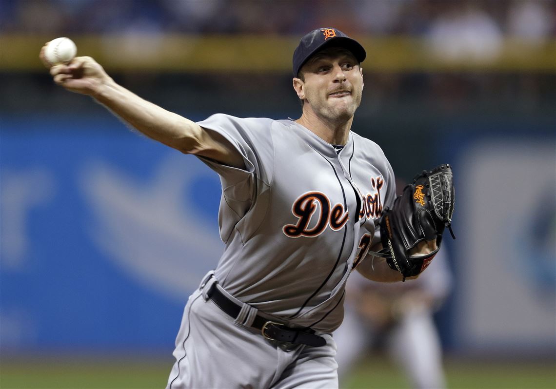 Max Scherzer still unbeaten after Tigers' win in 10