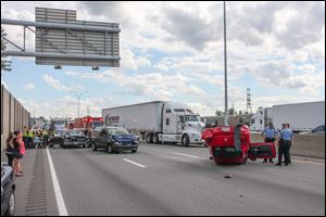 The accident on I-75 was initially reported at about 4:30 p.m.