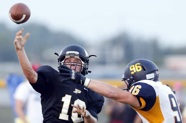 Perrysburg-Whitmer-QB-throw