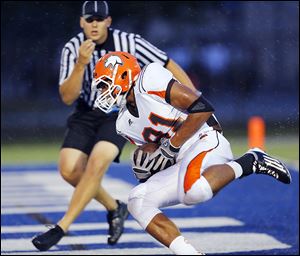 Southview's Nate Hall hauls in a 27-yard touchdown pass from Griffin McDonald against Springfield.