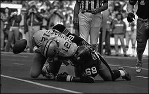 The Steelers'  L.C. Greenwood tackles Dallas’ Roger Staubach in this Oct. 28, 1979, photo. Greenwood won four Super Bowls as a part of the ‘Steel Curtain.’