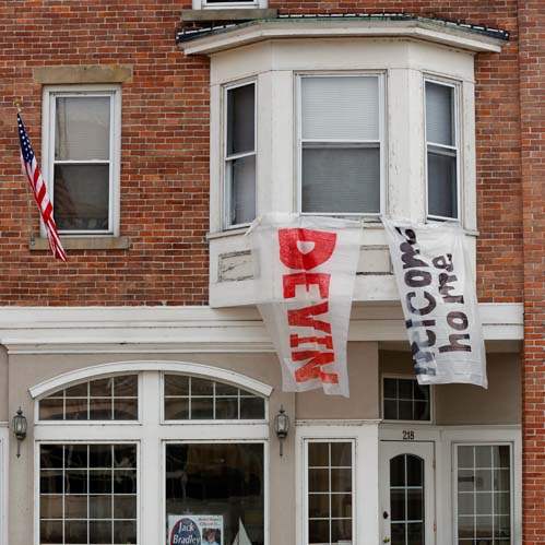 CTY-cancer31-apartment-snow-signs