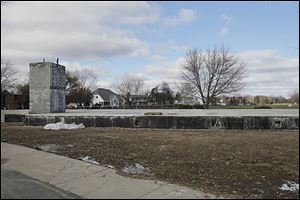 Construction for the former Brandywine condos on the 3000 block of Bernwyck West Road in Monclova Township is waiting  on a settlement from State Farm.