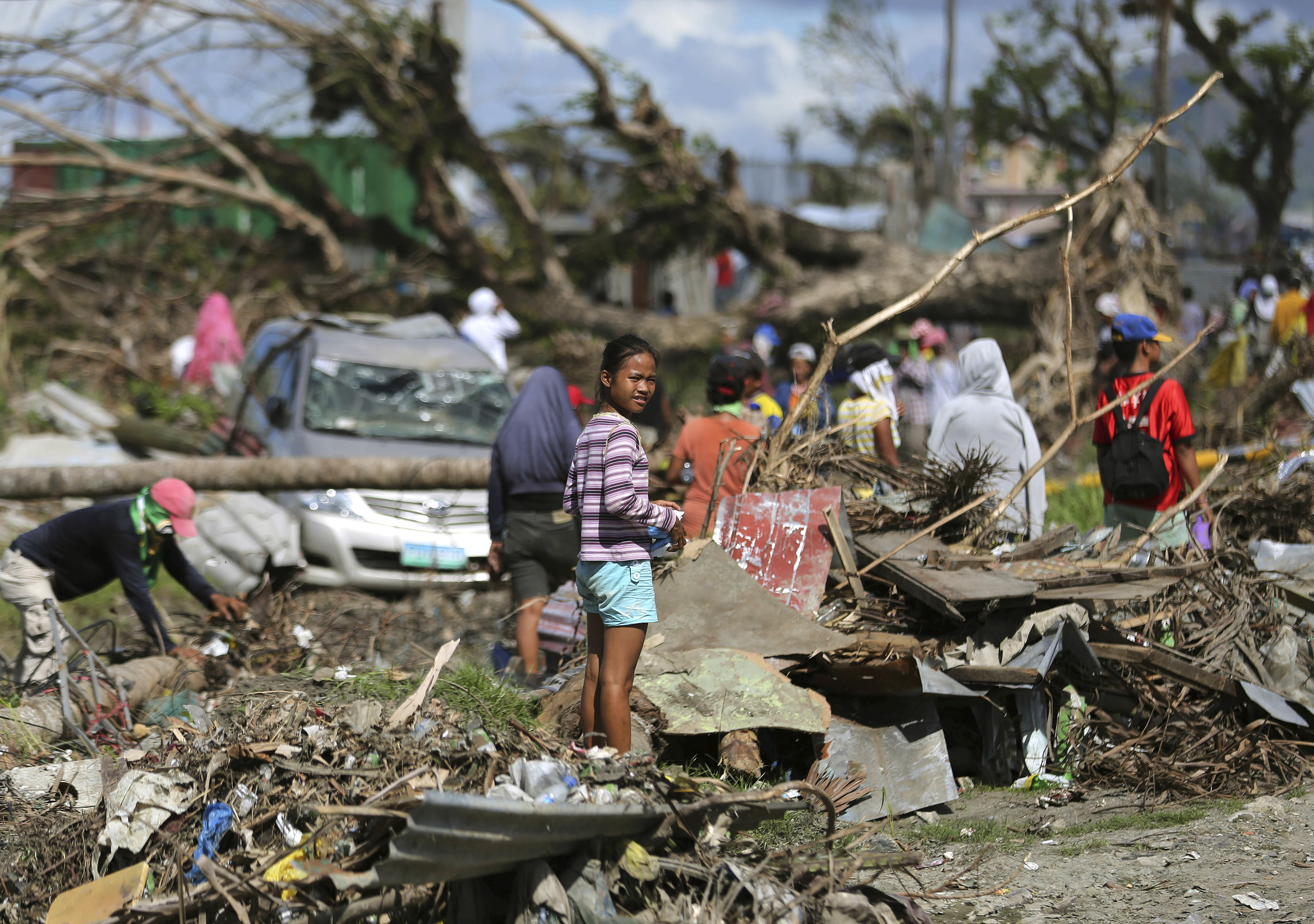 1 month since Typhoon Haiyan, signs of progress and challenges in ...