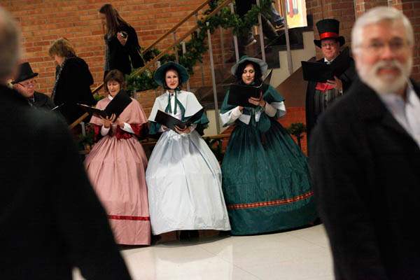 Dickens-Carolers-Paul-Wannemacher-left-Alta-Ri