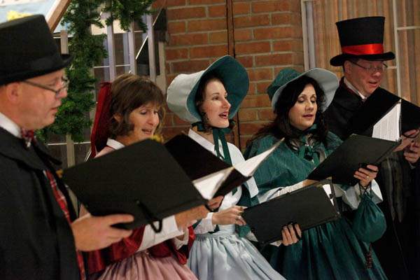 Dickens-Carolers-Paul-Wannemacher-left