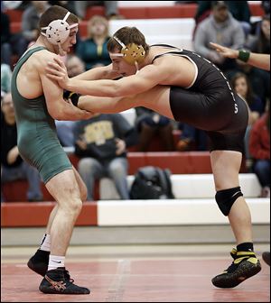 Clay’s Andy Howard beat Perrysburg’s Chase Newton in a 170-pound final in the Division I  regional semifinal. The Eagles won on a tiebreaker and advanced to the final where they defeated Elyria.