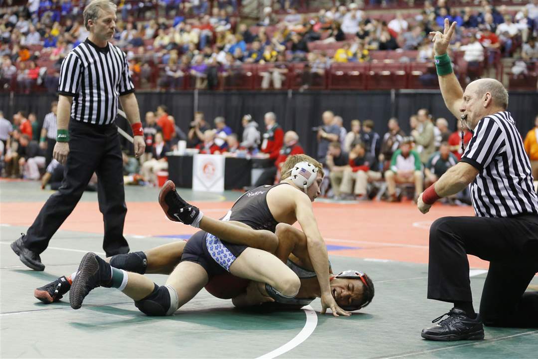 SPT-wrestling28p-Central-Catholic-wrestler-Richard-Jackson