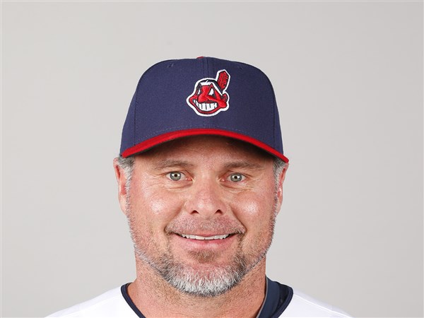 Indians' Jason Giambi sidelined by broken rib