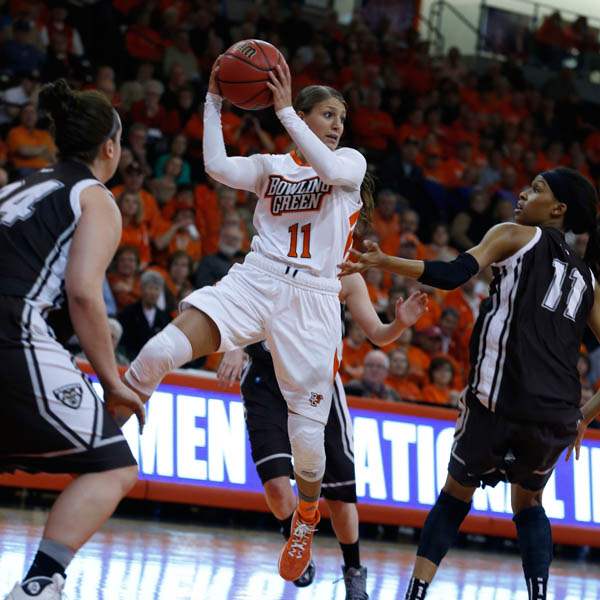 BGSU-s-Jillian-Halfhill-rebounds-between-St-Bonaventure