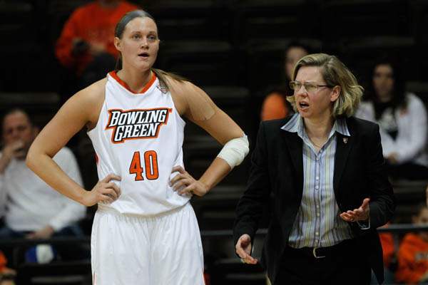 BGSU-s-Jill-Stein-stands-by-as-head-coach