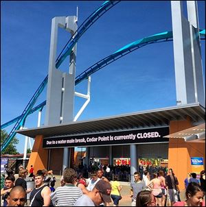 Sign announcing that Cedar Point in Sandusky was closed for the day because of a water main break.